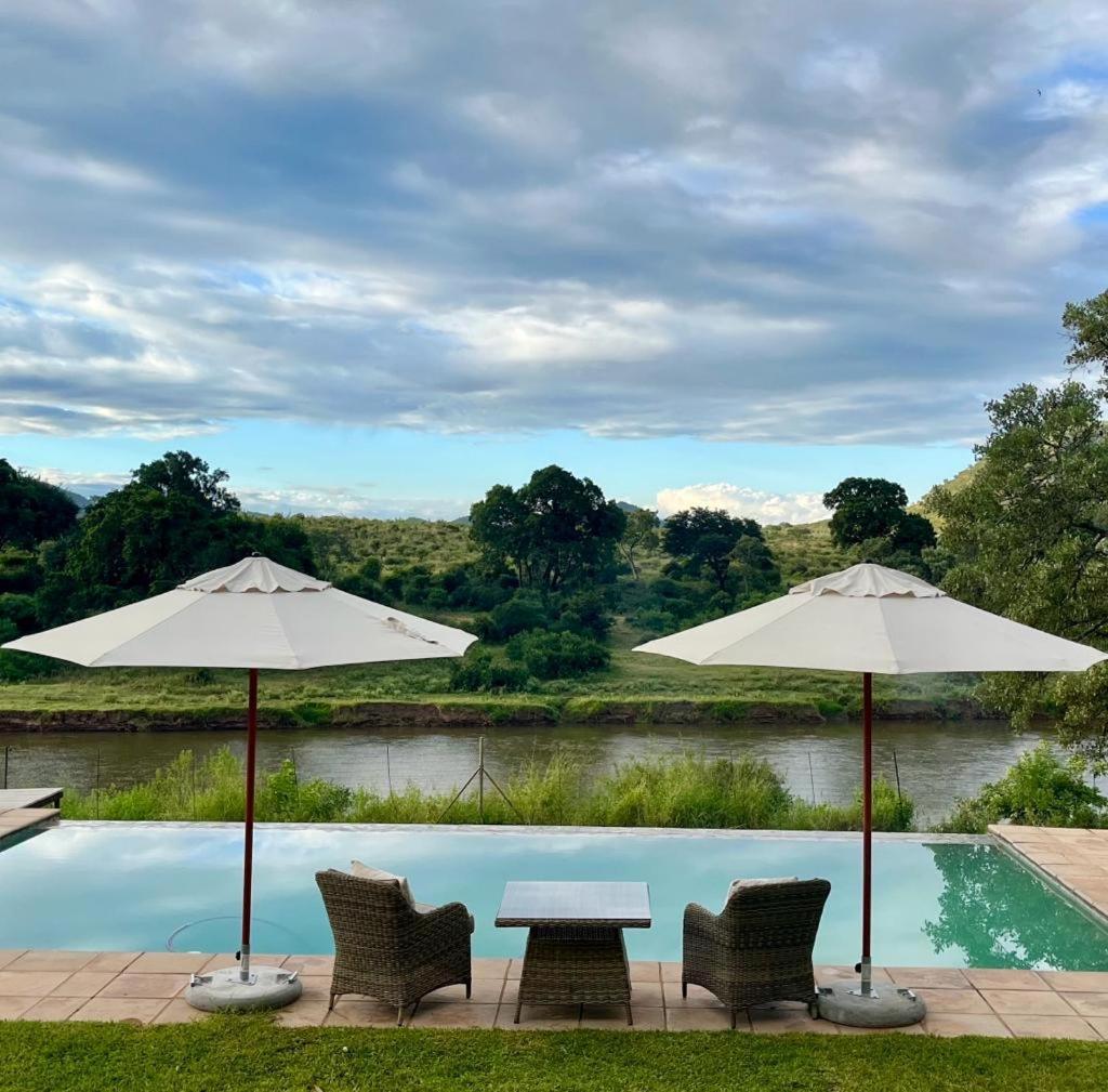 Goedehoop Boutique Manor House Apartment Malalane Bagian luar foto