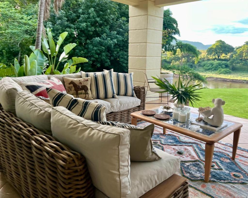 Goedehoop Boutique Manor House Apartment Malalane Bagian luar foto