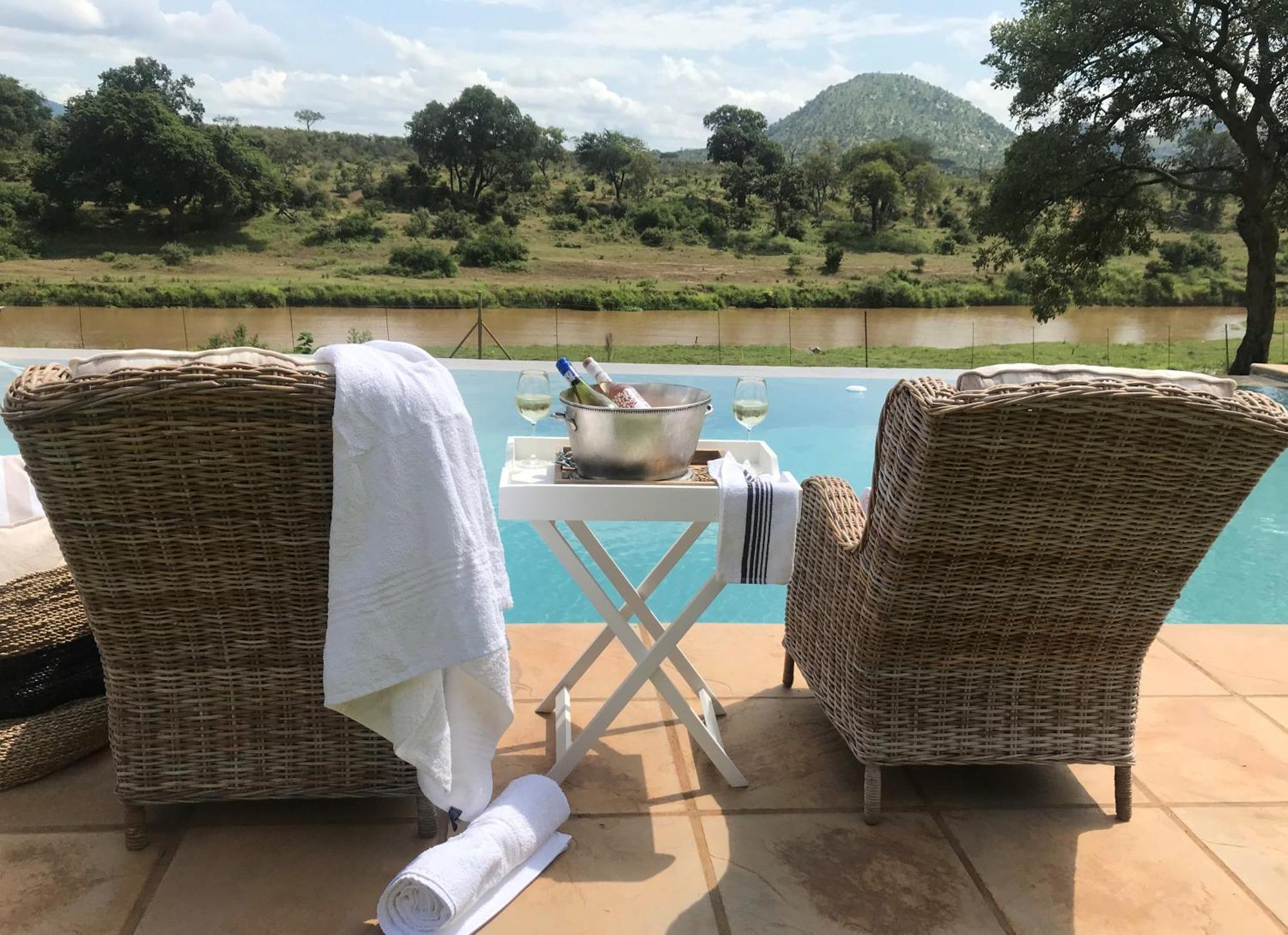 Goedehoop Boutique Manor House Apartment Malalane Bagian luar foto